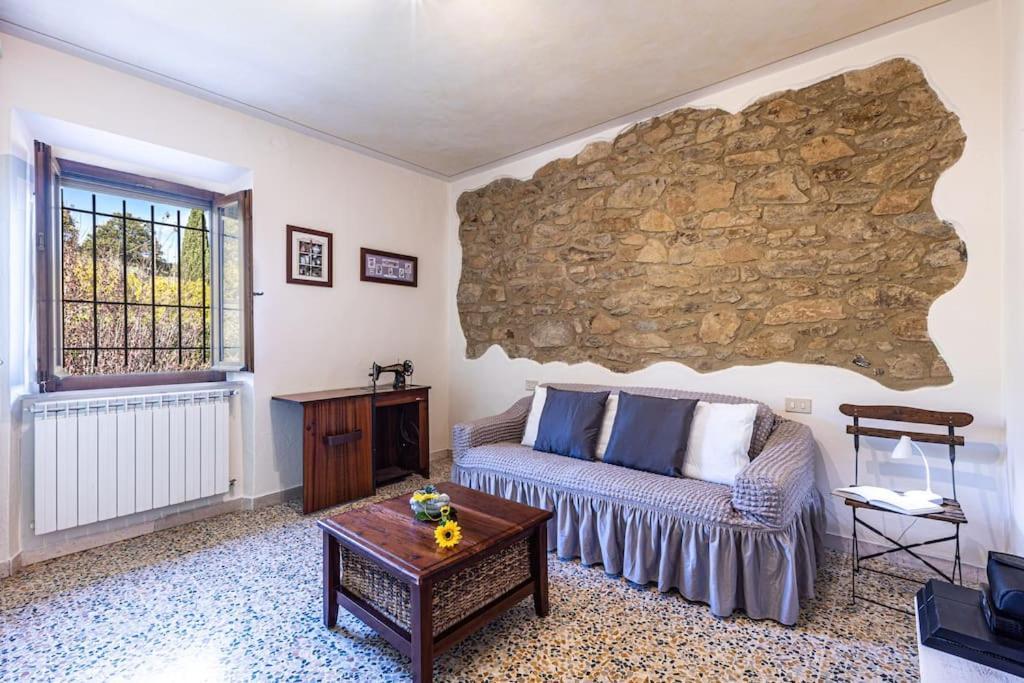 Villa Casa Della Nonna Chianni Exterior foto