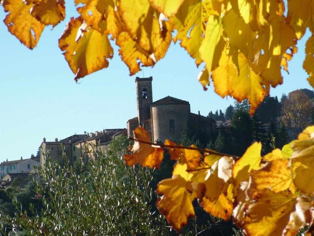 Villa Casa Della Nonna Chianni Exterior foto